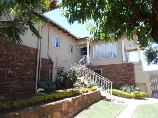 Property For Sale in Oakdene, Johannesburg