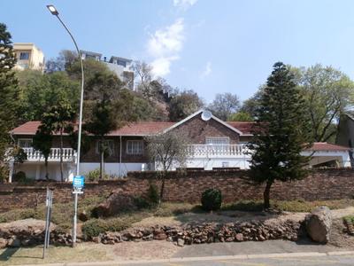 House For Sale in Glenvista Ext 05, Johannesburg