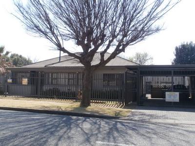 House For Sale in The Hill, Johannesburg